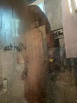 Snapshot of RoodoggXL chatting on March 4, 12:50 am RoodoggXL online show from March 4, 12:50 am