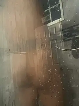 Snapshot of RoodoggXL chatting on February 27, 3:03 am RoodoggXL online show from February 27, 3:03 am