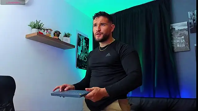 AndrewDiaz online show from March 22, 7:47 am