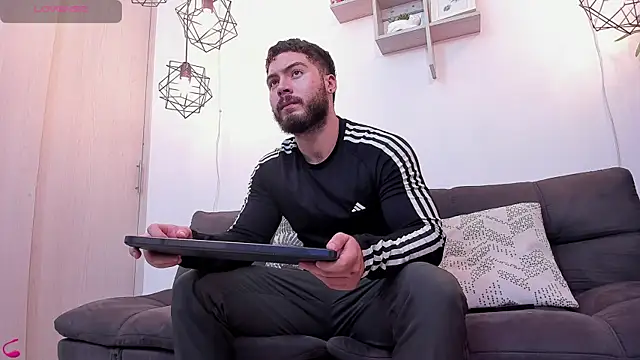 SebastianVilla  online show from January 7, 11:14 pm