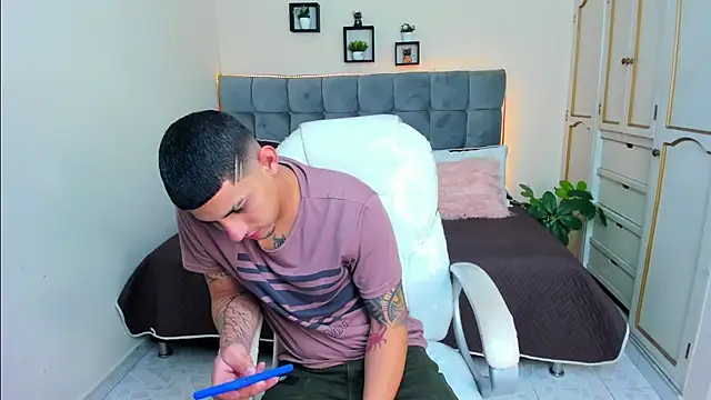 Alex cute77 online show from January 25, 12:16 pm