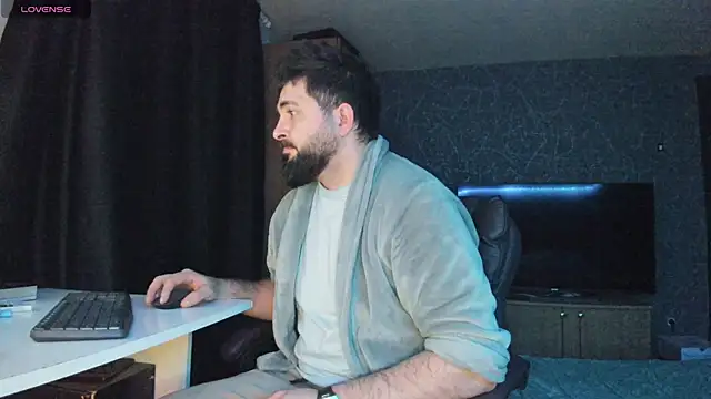 Eduu2322 online show from January 8, 11:09 pm