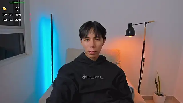 kim lian21 online show from March 19, 6:38 am