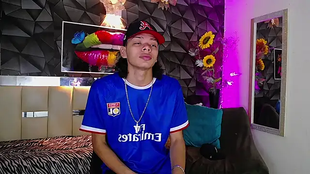 Snapshot of Harry_jhonsson chatting on December 31, 9:17 pm Harry jhonsson online show from December 31, 9:17 pm