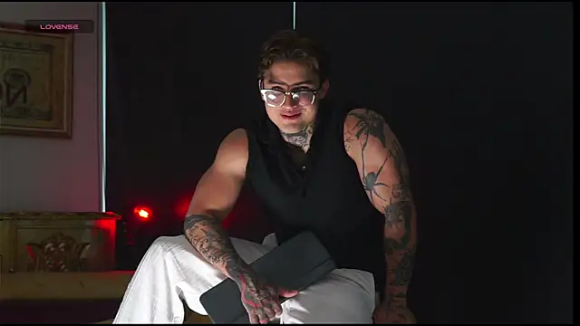 dantecoppolaa  online show from November 8, 8:12 pm