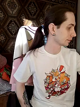 Nikki Sandy online show from February 18, 5:09 am