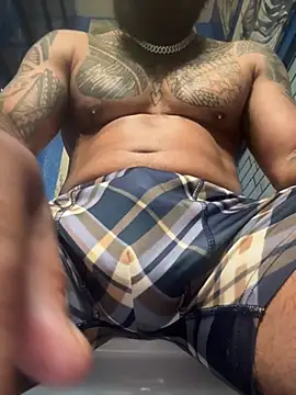 cococobanna online show from April 13, 3:45 pm