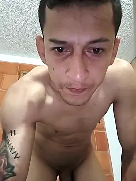 Snapshot of JoseHosther20@xh chatting on October 9, 4:06 am JoseHosther20xh online show from October 9, 4:06 am