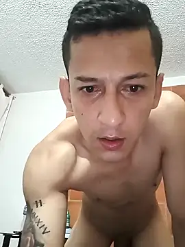 Snapshot of JoseHosther20@xh chatting on October 3, 4:50 am JoseHosther20xh online show from October 3, 4:50 am