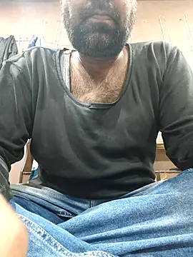 lund lol online show from December 17, 10:00 am