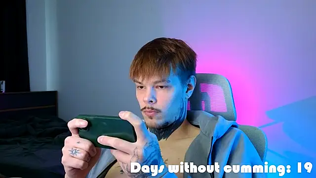 DENIS HERE online show from March 17, 2:30 pm