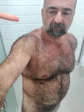 Snapshot of chainjulious chatting on February 19, 10:31 pm chainjulious online show from February 19, 10:31 pm