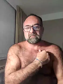 Snapshot of chainjulious chatting on February 4, 10:43 am chainjulious online show from February 4, 10:43 am