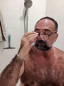 Snapshot of chainjulious chatting on March 4, 3:48 pm chainjulious online show from March 4, 3:48 pm