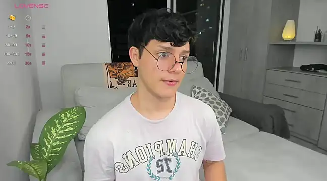 Alexxblue online show from December 22, 11:20 pm