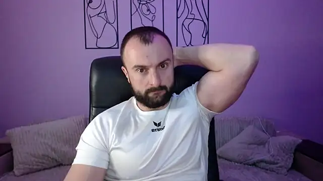 brindlefly6969 online show from April 7, 11:10 am