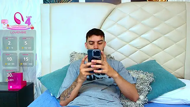 Michael magno online show from November 30, 7:05 pm