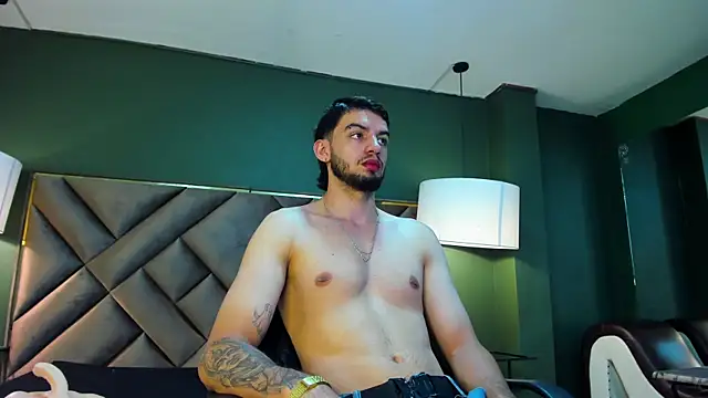 Michael magno online show from November 9, 9:41 pm