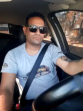 Snapshot of hecwil8 chatting on October 2, 11:25 am hecwil8 online show from October 2, 11:25 am