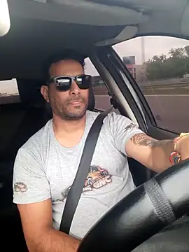 Snapshot of hecwil8 chatting on October 11, 12:09 pm hecwil8 online show from October 11, 12:09 pm