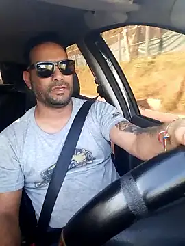 Snapshot of hecwil8 chatting on October 1, 11:25 am hecwil8 online show from October 1, 11:25 am