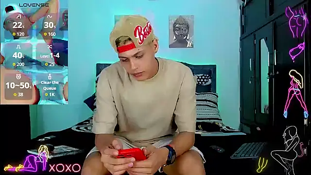 Liamscott  online show from October 10, 1:54 am