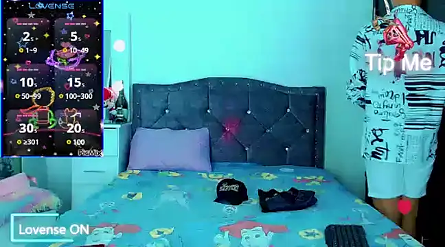 Liamscott  online show from February 19, 4:12 am