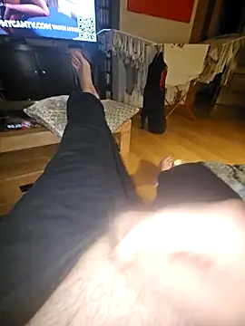 hotdog4you2 online show from March 8, 2:04 am