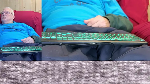 ButtCrackShowing-OOPS online show from March 4, 1:56 am