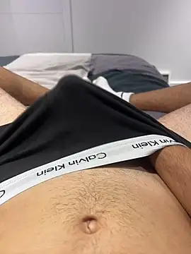 h0rnyguy001 online show from September 30, 10:02 pm