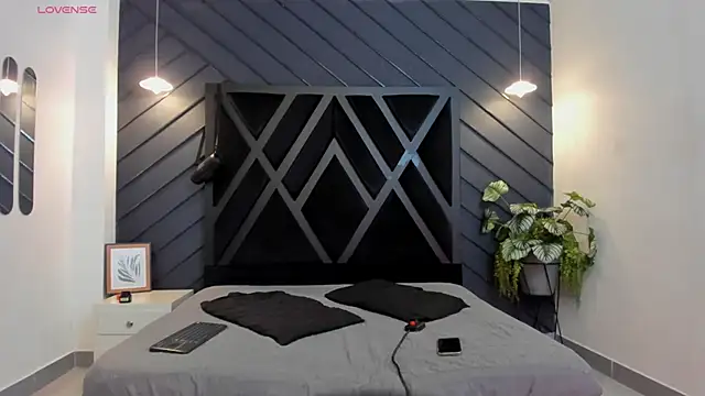 Snapshot of Apolo_Bianco_ chatting on September 29, 11:33 pm Apolo Bianco  online show from September 29, 11:33 pm