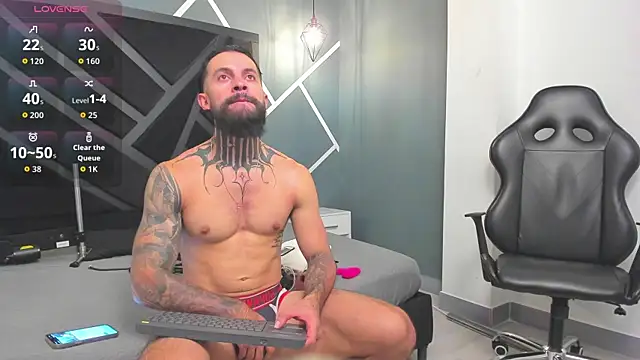 Apolo Bianco  online show from December 3, 11:11 pm