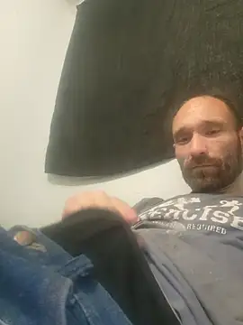 Snapshot of Johnnyw151 chatting on October 21, 2:09 pm Johnnyw151 online show from October 21, 2:09 pm
