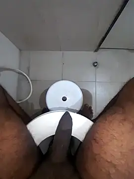 Snapshot of workoutsaurabh chatting on December 7, 1:37 am workoutsaurabh online show from December 7, 1:37 am