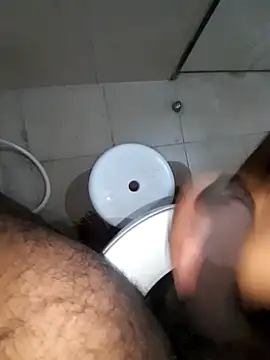 Snapshot of workoutsaurabh chatting on January 22, 2:04 am workoutsaurabh online show from January 22, 2:04 am