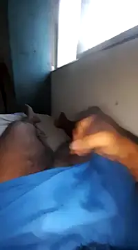 Snapshot of workoutsaurabh chatting on March 10, 1:23 am workoutsaurabh online show from March 10, 1:23 am