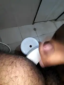 Snapshot of workoutsaurabh chatting on January 29, 2:09 am workoutsaurabh online show from January 29, 2:09 am