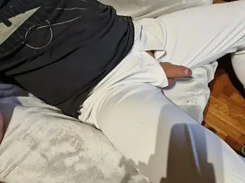 Snapshot of lujoka chatting on October 24, 1:51 am lujoka online show from October 24, 1:51 am