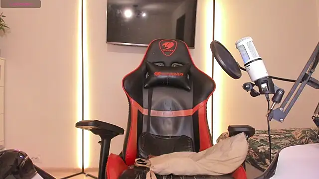 wexlee7 online show from December 2, 2:03 am