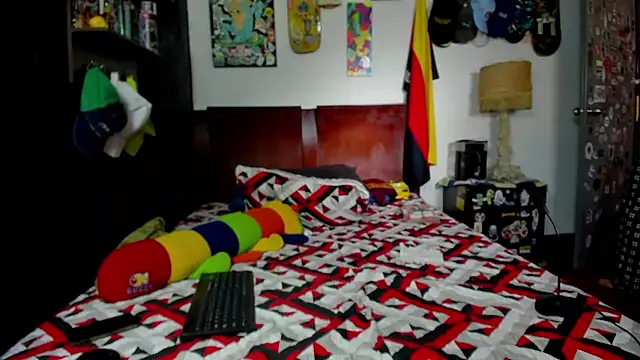 Tom Krakow online show from January 17, 8:00 pm