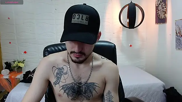 DmitriSanders online show from December 20, 1:11 pm