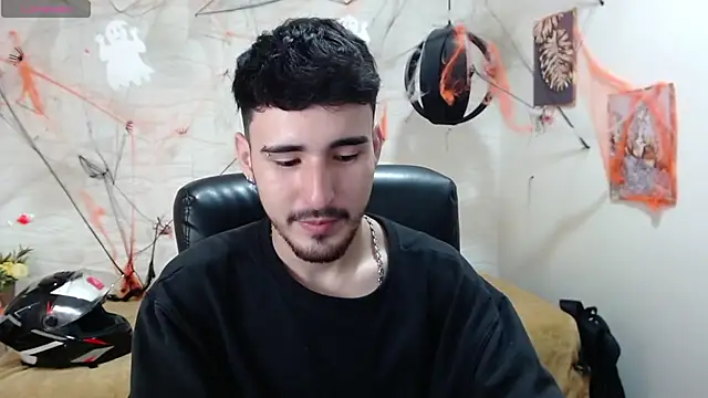 DmitriSanders online show from December 9, 9:11 pm