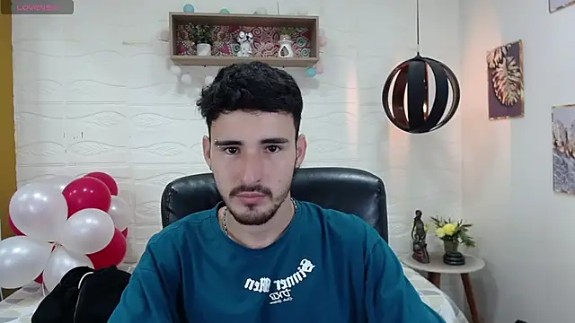 DmitriSanders online show from February 19, 9:03 pm