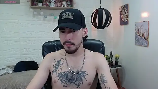 DmitriSanders online show from January 18, 8:51 pm