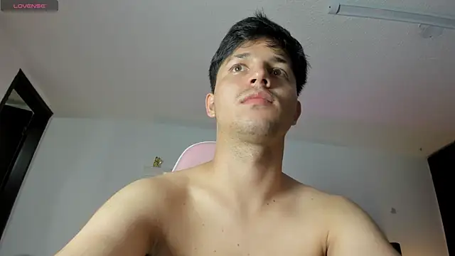 Issac james  online show from September 13, 4:57 am