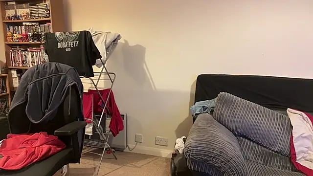 Snapshot of LondonTeffy chatting on March 10, 10:13 pm LondonTeffy online show from March 10, 10:13 pm