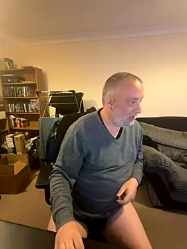 Snapshot of LondonTeffy chatting on October 27, 9:50 pm LondonTeffy online show from October 27, 9:50 pm