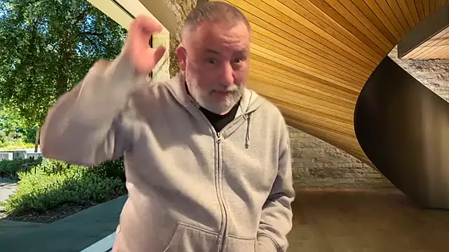 Snapshot of LondonTeffy chatting on December 27, 10:16 pm LondonTeffy online show from December 27, 10:16 pm