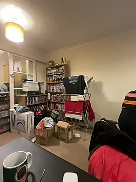 Snapshot of LondonTeffy chatting on March 11, 10:20 pm LondonTeffy online show from March 11, 10:20 pm