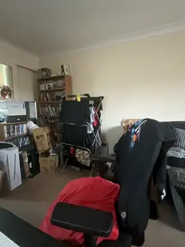 Snapshot of LondonTeffy chatting on September 9, 10:15 am LondonTeffy online show from September 9, 10:15 am